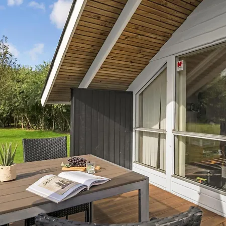 2 Bedroom Amazing In Oksbol (Syddanmark)