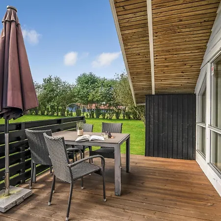 2 Bedroom Amazing In Holiday home Oksbol (Syddanmark)